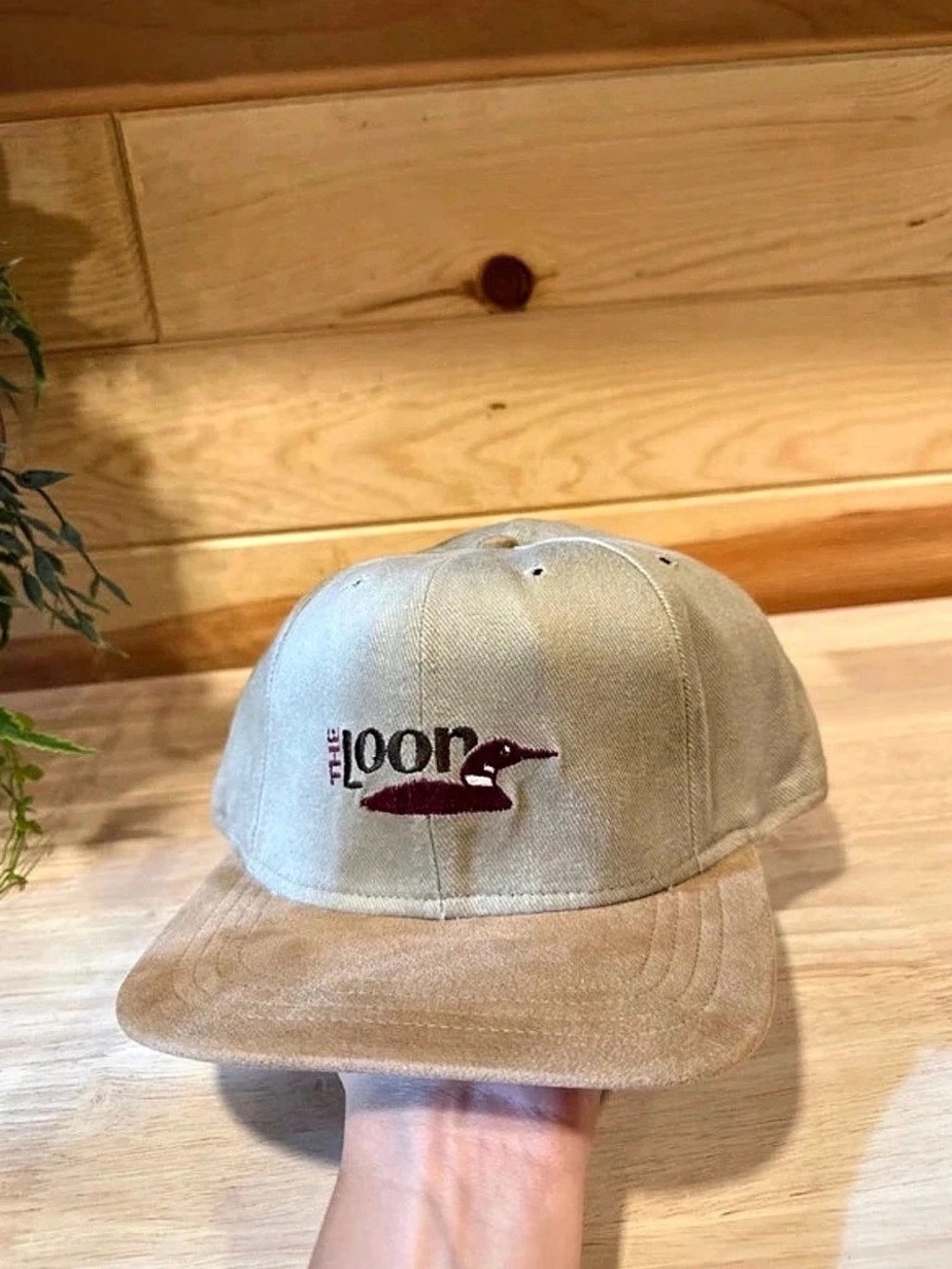 Vintage Duckster embroidered Logo ‘ The Loon’ cap with seude bill. Mint conditio